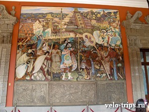 Mexico, Mural painting in National Palace.