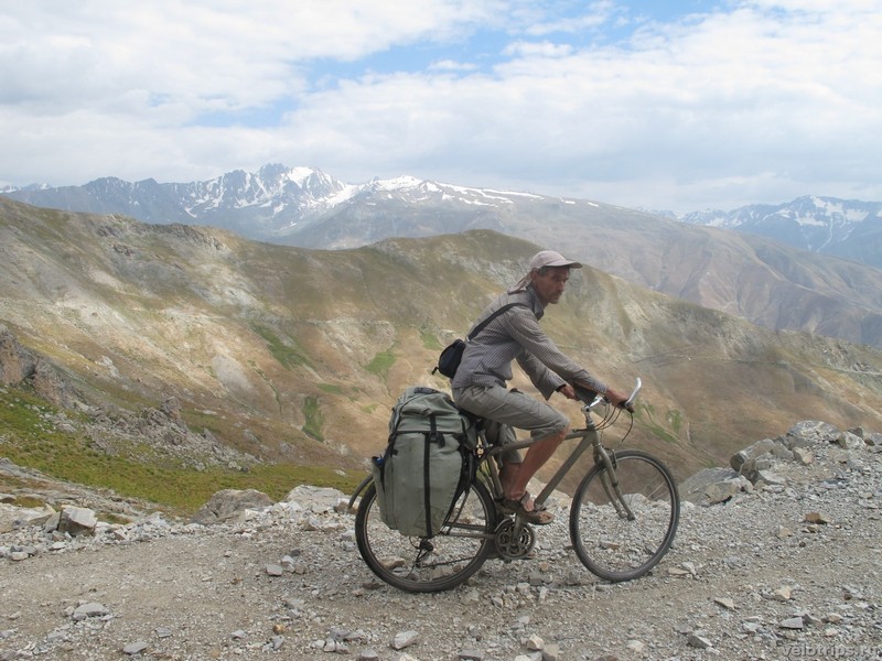 Tajikistan, Rufigar. Sergey cycling