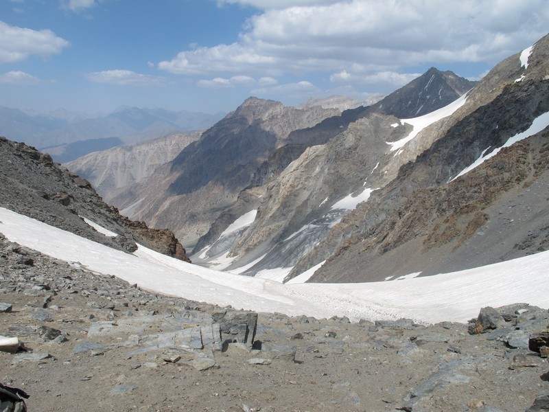 Tajikistan, Rost pass. View from top to glacier.