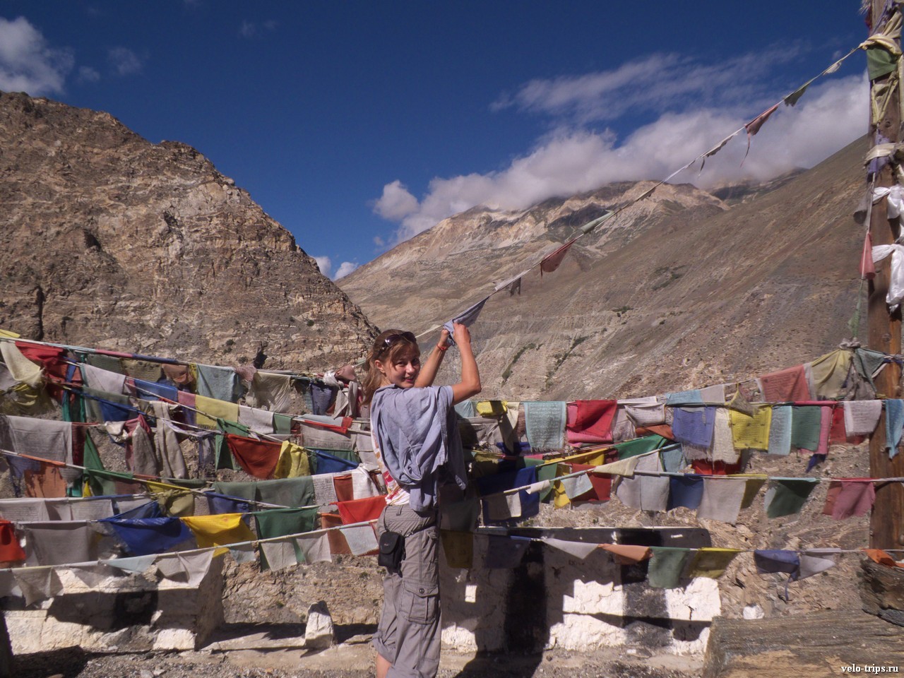 Binding mantras on the Himalaya pass