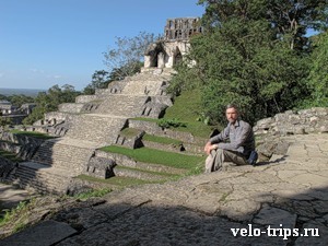 Mexico, Palenque highest temple